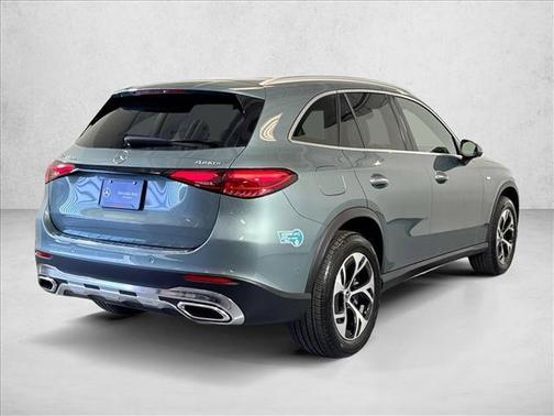 Verde 2025 Mercedes-Benz GLC 350e Base 4MATIC