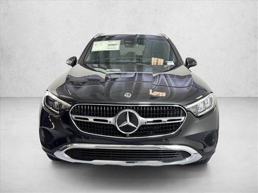 Graphite Gray Metallic 2026 Mercedes-Benz GLC 300 Base 4MATIC