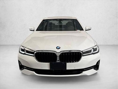 Alpine White 2023 BMW 540 i