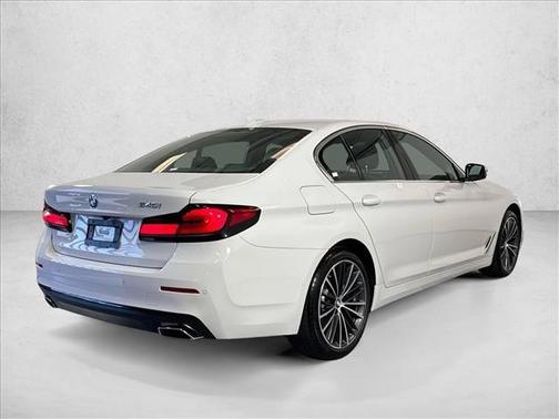 Alpine White 2023 BMW 540 i