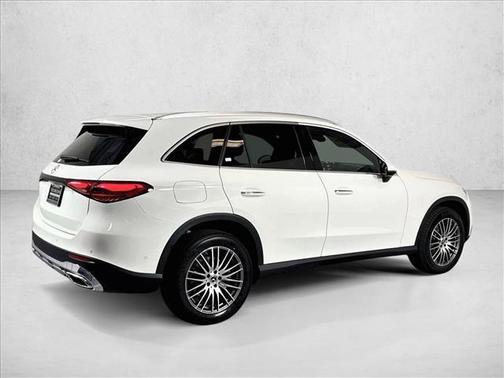 Polar White 2026 Mercedes-Benz GLC 300 Base