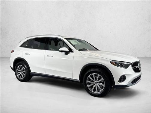 Polar White 2026 Mercedes-Benz GLC 300 Base