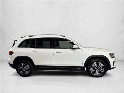 Polar White 2026 Mercedes-Benz GLB 250 Base 4MATIC