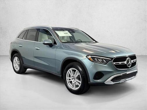Verde 2026 Mercedes-Benz GLC 300 Base 4MATIC
