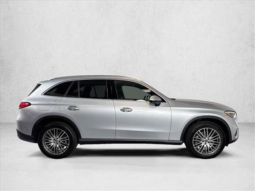 Cirrus Silver Metallic 2026 Mercedes-Benz GLC 300 Base 4MATIC