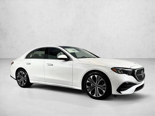 MANUFAKTUR Moonlight White Metallic 2026 Mercedes-Benz E-Class E 350