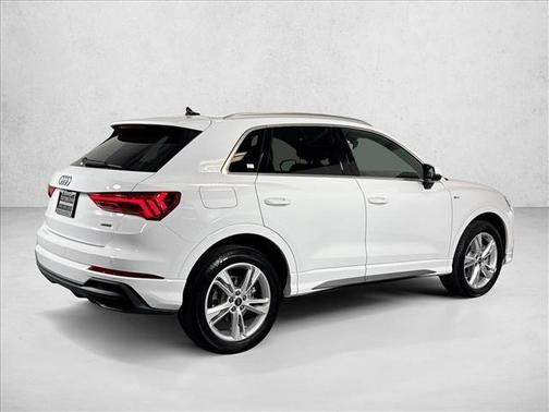 Arkona White 2024 Audi Q3 45 S line Premium