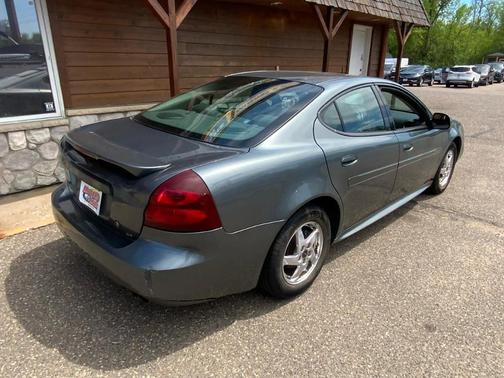 Gray 2004 Pontiac Grand Prix GT2