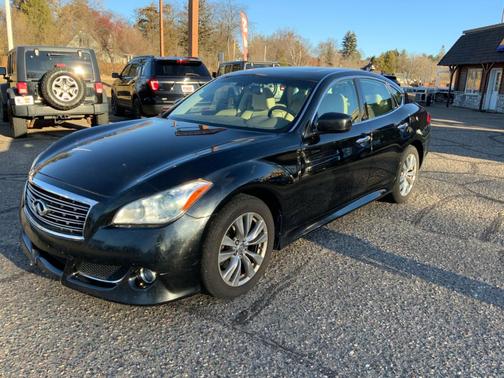 2012 INFINITI M56x Base