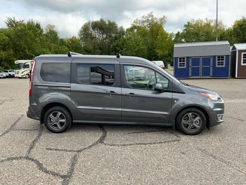 2023 Ford Transit Connect Titanium
