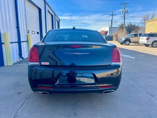 2022 Chrysler 300 S