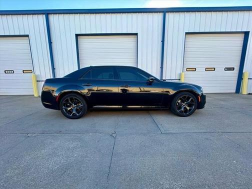 2022 Chrysler 300 S