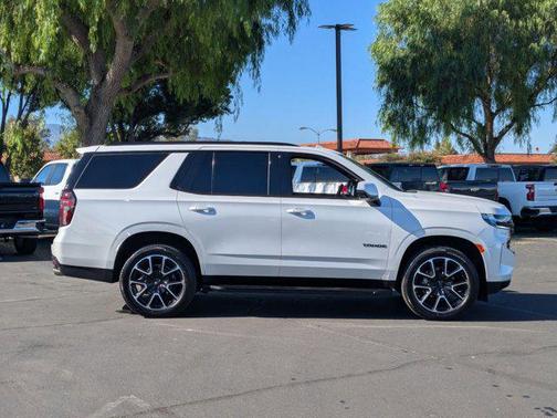 2023 Chevrolet Tahoe 4WD RST