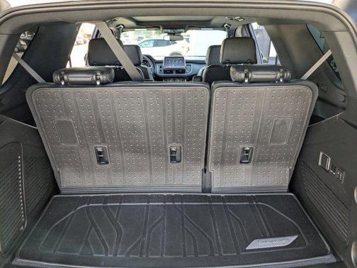 2023 Chevrolet Tahoe 4WD RST