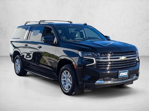 2023 Chevrolet Suburban LT
