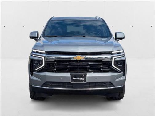 2025 Chevrolet Suburban LS