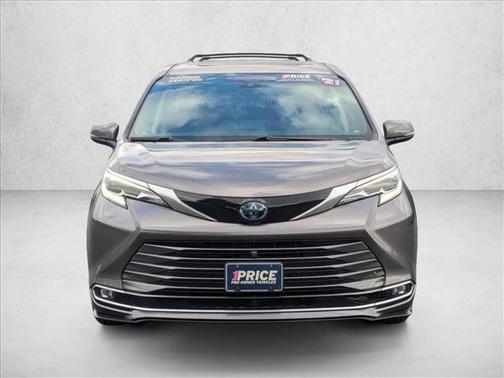 2021 Toyota Sienna Platinum