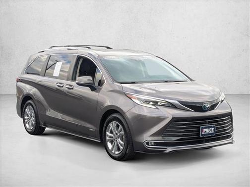 2021 Toyota Sienna Platinum
