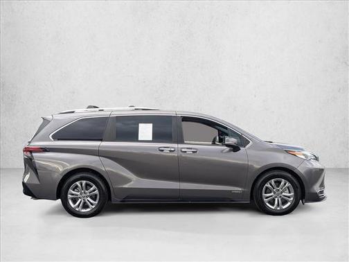 2021 Toyota Sienna Platinum
