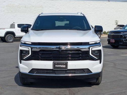 2025 Chevrolet Suburban LS