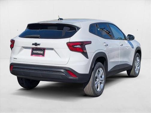 2025 Chevrolet Trax LS