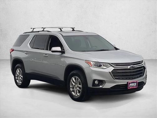 Silver Ice Metallic 2020 Chevrolet Traverse LT Cloth