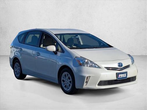 2014 Toyota Prius v Three