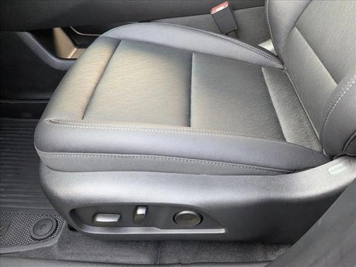 Sterling Gray Metallic 2026 Chevrolet Equinox 1LT