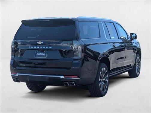 2025 Chevrolet Suburban 4WD High Country