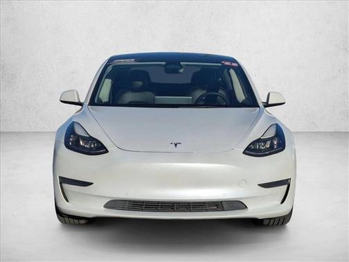 2022 Tesla Model 3 Standard Range