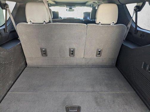Shadow Gray Metallic 2021 Chevrolet Suburban 4WD Z71