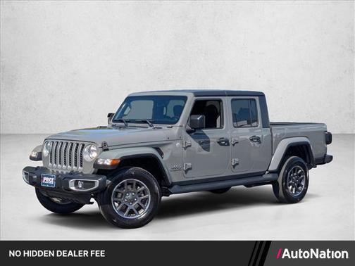 Sting-Gray Clearcoat 2021 Jeep Gladiator Overland