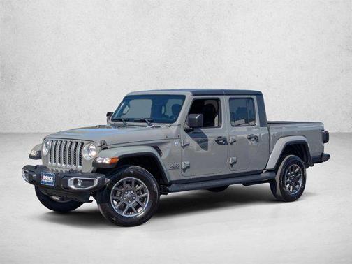 Sting-Gray Clearcoat 2021 Jeep Gladiator Overland