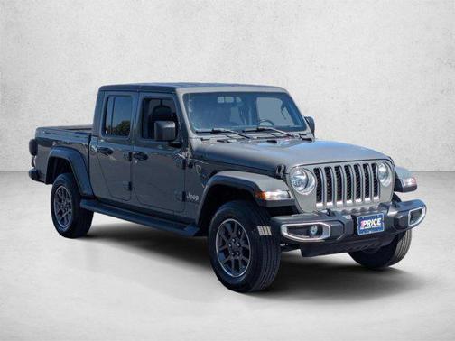 Sting-Gray Clearcoat 2021 Jeep Gladiator Overland