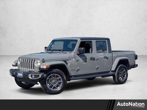 Sting-Gray Clearcoat 2021 Jeep Gladiator Overland