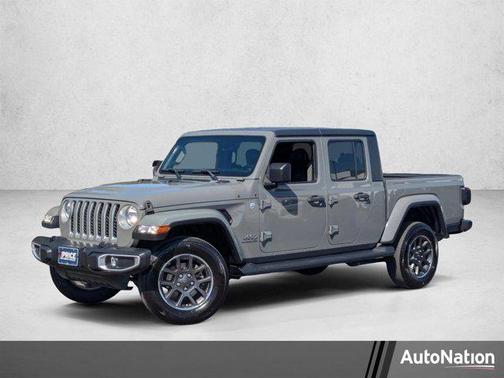 Sting-Gray Clearcoat 2021 Jeep Gladiator Overland