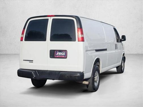 Summit White 2014 Chevrolet Express 3500 Work Van