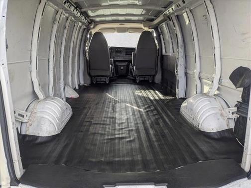 Summit White 2014 Chevrolet Express 3500 Work Van