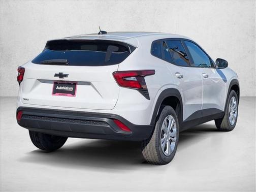 2025 Chevrolet Trax LS