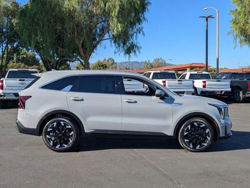 2025 Kia Sorento EX