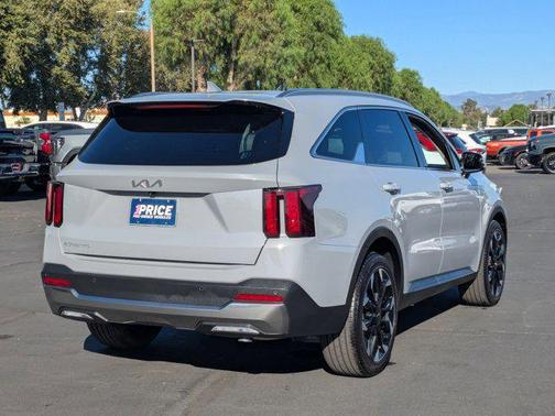 2025 Kia Sorento EX
