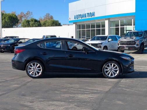 2017 Mazda Mazda3 Grand Touring