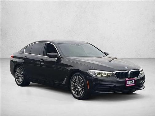 Black Sapphire Metallic 2019 BMW 530e iPerformance