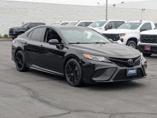 2019 Toyota Camry SE