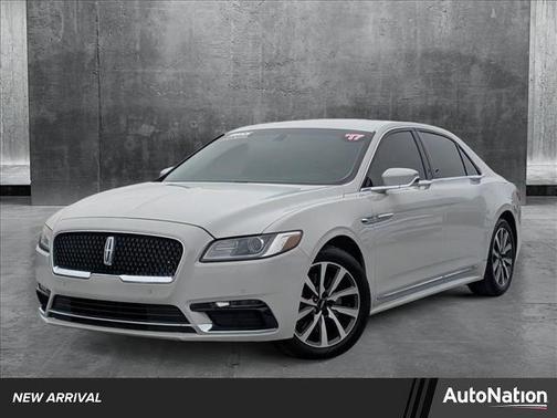 2017 Lincoln Continental Premiere