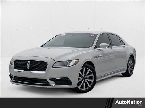 2017 Lincoln Continental Premiere
