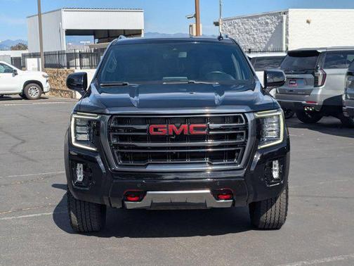 2022 GMC Yukon XL 4WD AT4