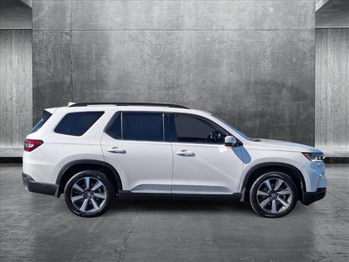 2023 Honda Pilot AWD Elite