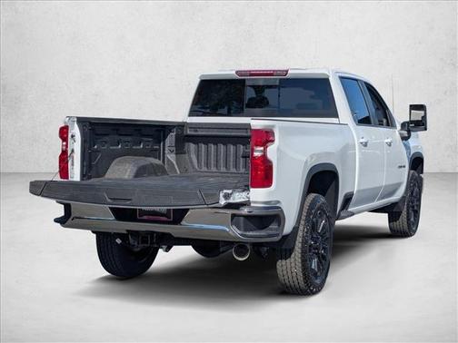 Summit White 2026 Chevrolet Silverado 2500 LT