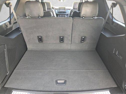 Dark Ash Metallic 2024 Chevrolet Suburban Premier